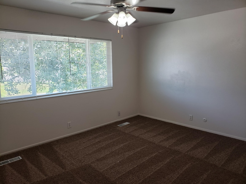 Building Photo - 170 W Foxbridge Dr