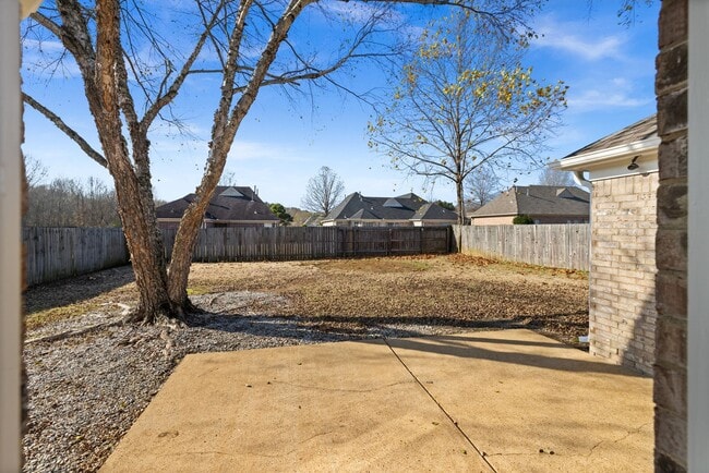Building Photo - Updated 4bd 2 bath in Southaven