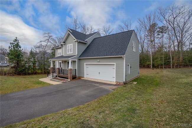 Building Photo - 5949 Autumnleaf Dr