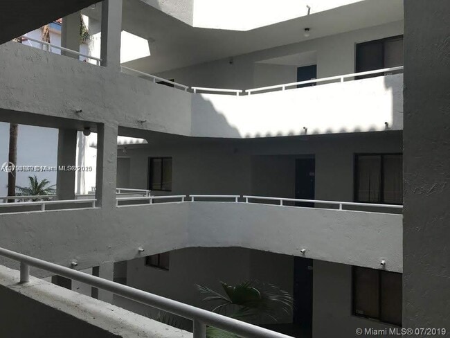 Building Photo - 8205 SW 152nd Ave