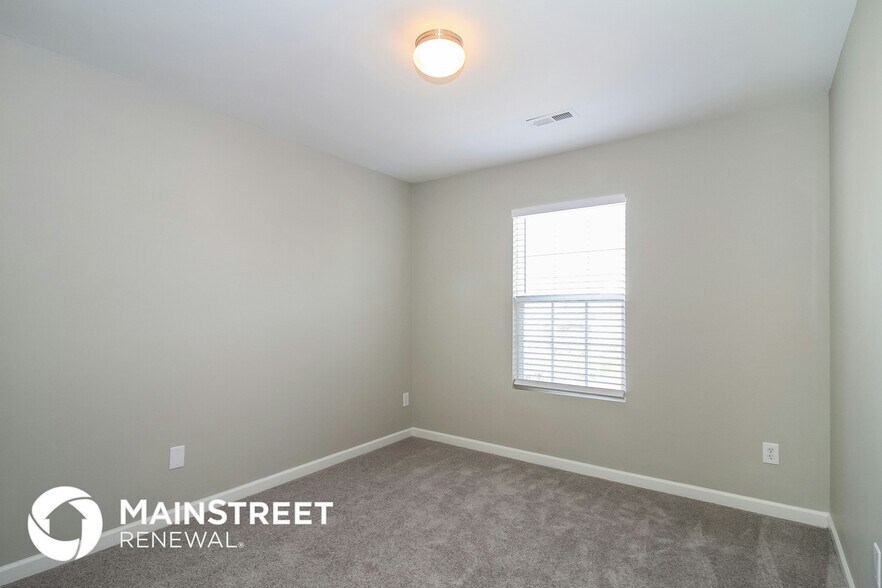 Building Photo - 4650 Lauren Woods Ct