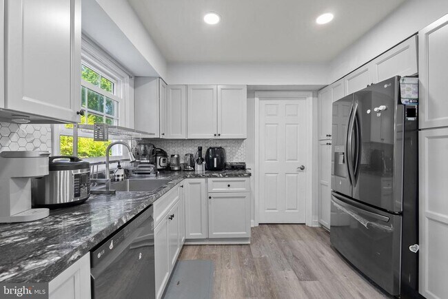 Building Photo - 12328 Melody Turn