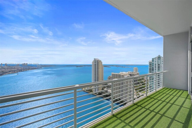 Building Photo - 325 S Biscayne Blvd