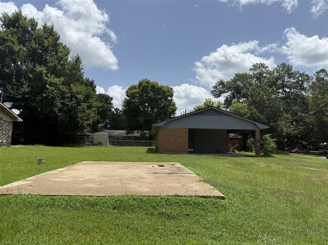 Building Photo - **Updated 3-Bedroom Home for Rent – Coushatta, Louisiana (Red River Parish)**