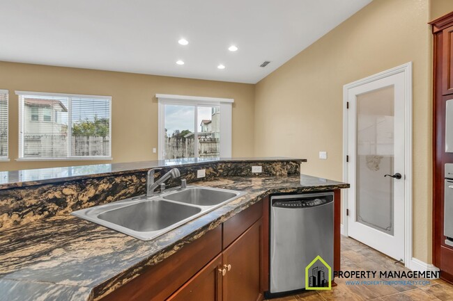 Building Photo - Exceptional Single-Story Home for Rent - 2...