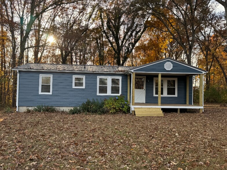 Primary Photo - 1013 Clayton Rd