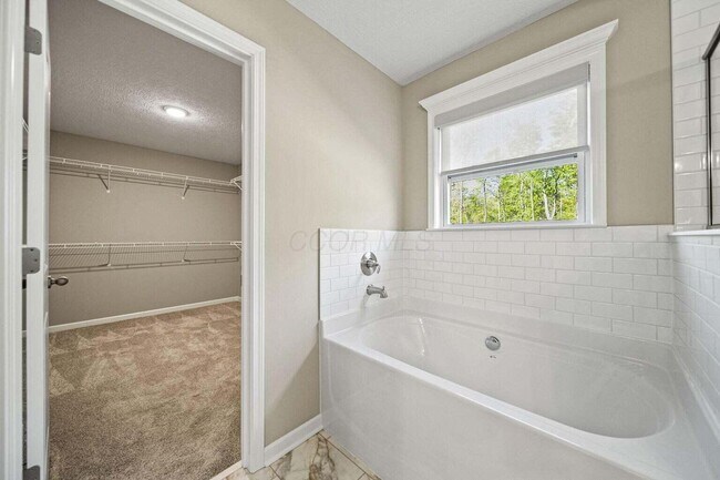 Building Photo - 1145 Cunningham Ave