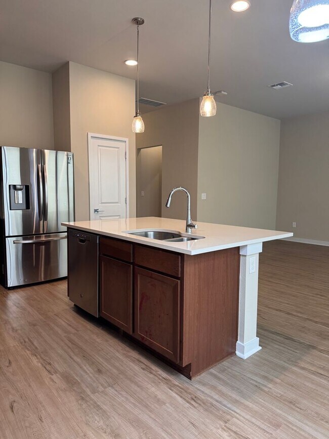 Building Photo - 15009 Casbah Dr