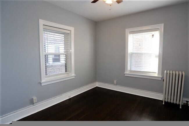 Building Photo - 1 bedroom in Chicago IL 60640