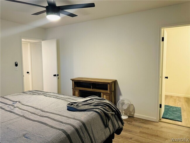 Building Photo - 1469 Terrace Dr