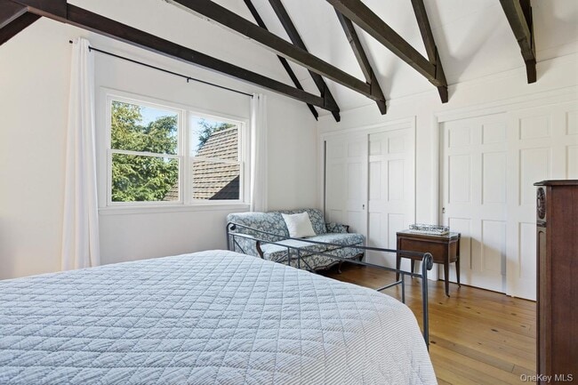 Building Photo - 3 Foster Ave