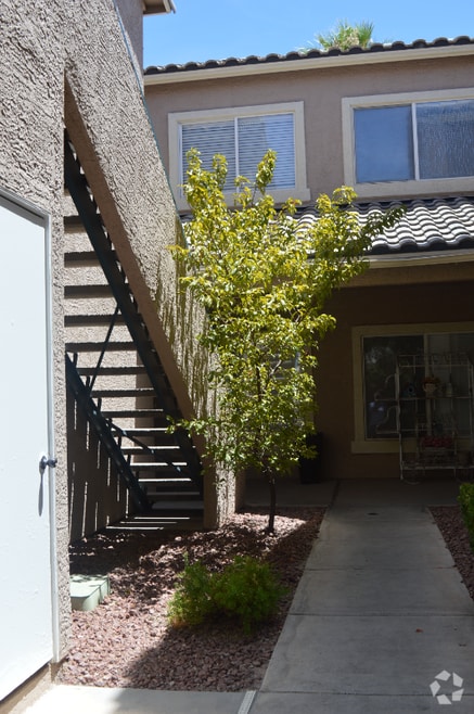 Building Photo - 2152 Turquoise Ridge St