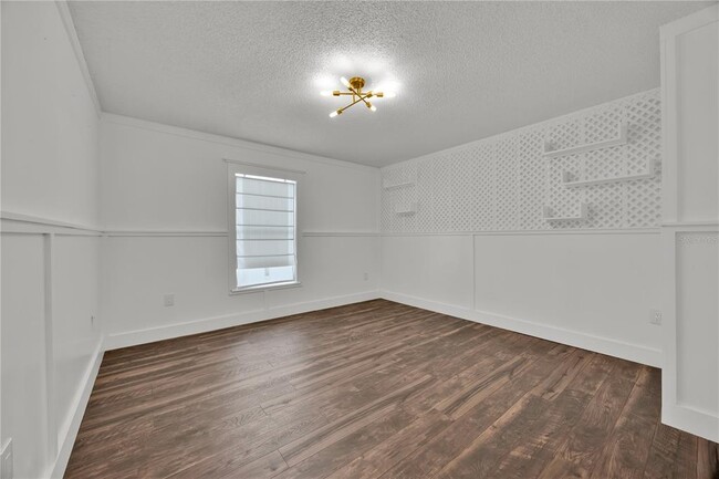 Building Photo - 408 Keswick Ave