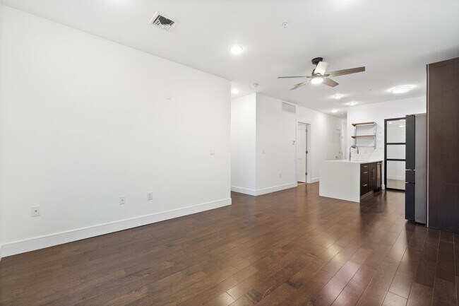 Building Photo - 6401 Park Ave