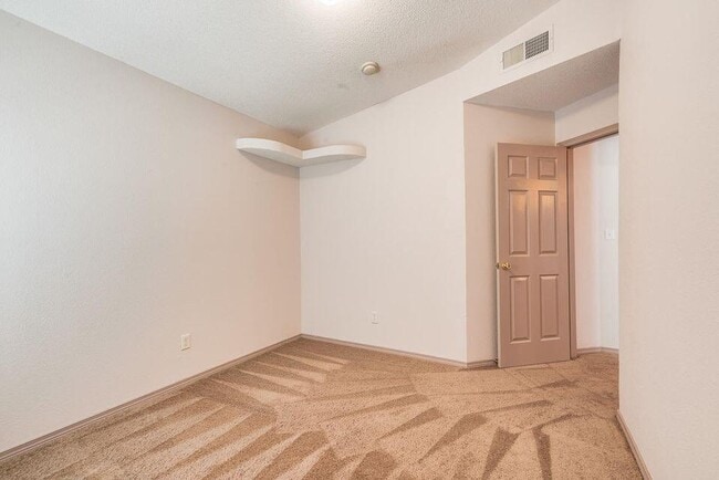 Building Photo - 11976 Mesquite Bush Dr