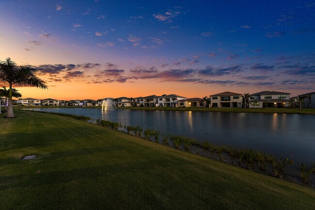 Building Photo - 9516 Riverside Pk Dr