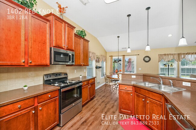 Building Photo - 1402 Red Knot Ct