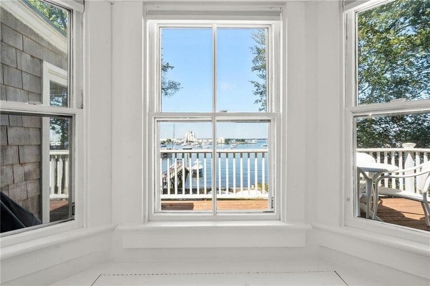 Building Photo - 58 Washington St