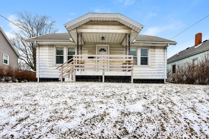 Primary Photo - 1201 S 14th St