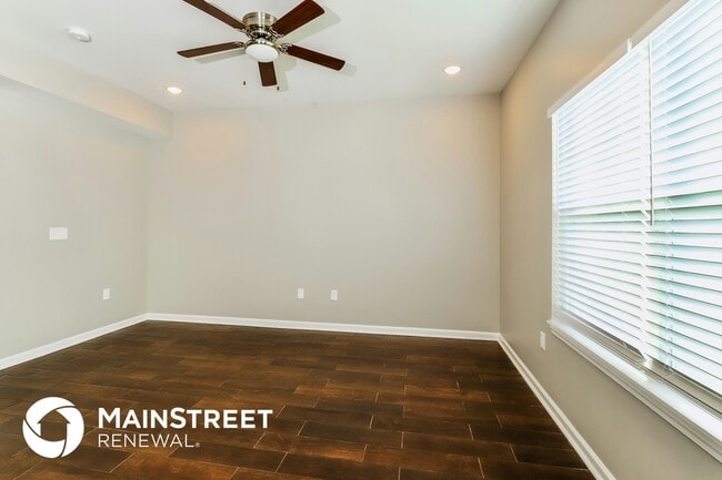 Building Photo - 2107 Paddle Wheel Dr