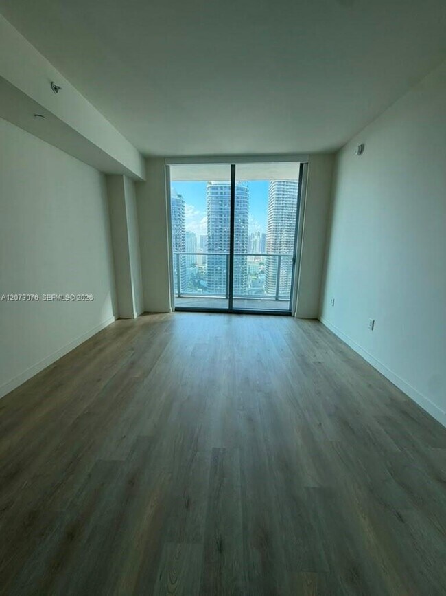 Building Photo - 1100 S Miami Ave