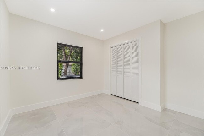 Building Photo - 3410 NW 13th Ave