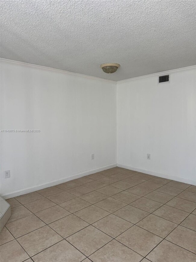 Building Photo - 2091 W 54th Terrace