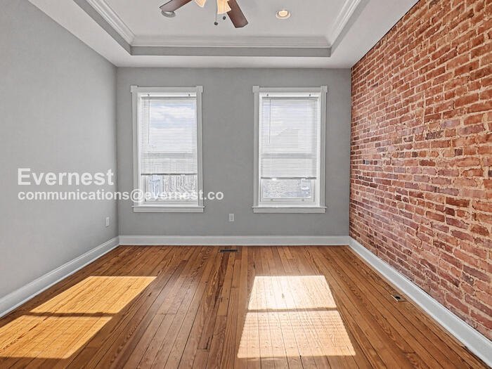 Building Photo - 2608 Fleet St