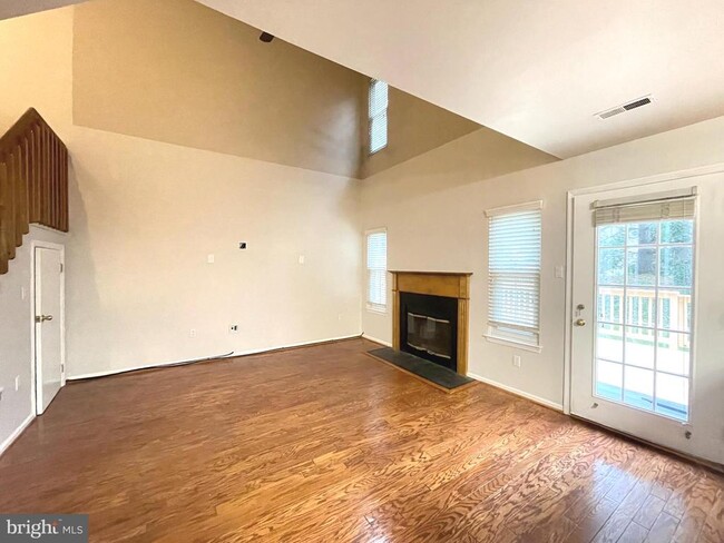 Building Photo - 1503 Liberty Ct