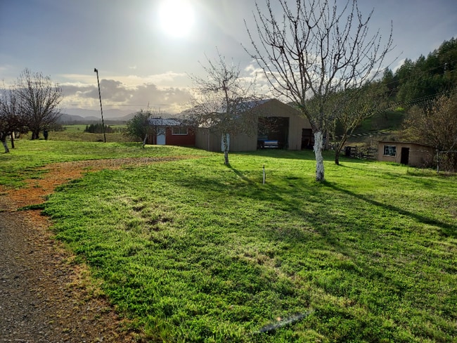 Building Photo - 1338 Green Valley Rd