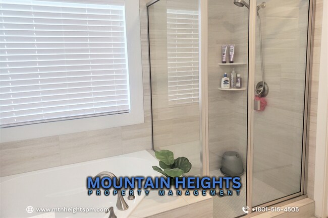 Building Photo - 3861 Spring Brook Ln