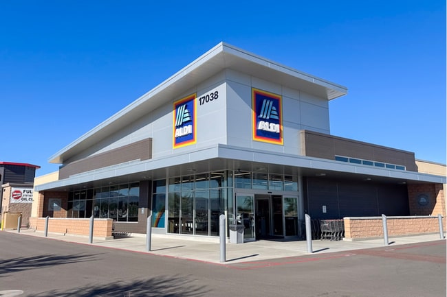 Building Photo - 2Bed/2Bath House in North Surprise! $199 MOVE-IN SPECIAL! Ready for Immediate Move-In!