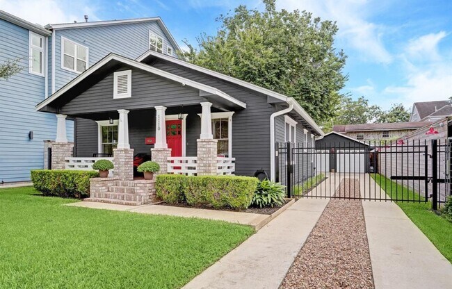 Primary Photo - 1110 E 26th St