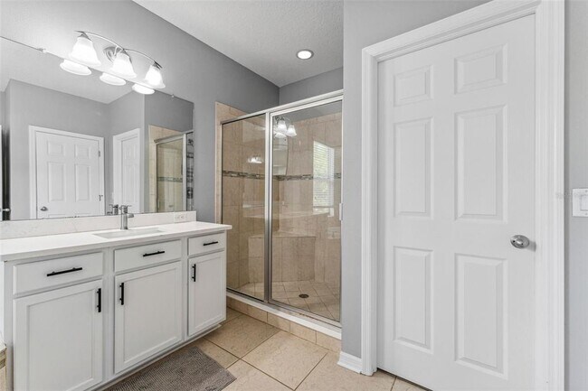 Building Photo - 6111 Hadley Commons Dr