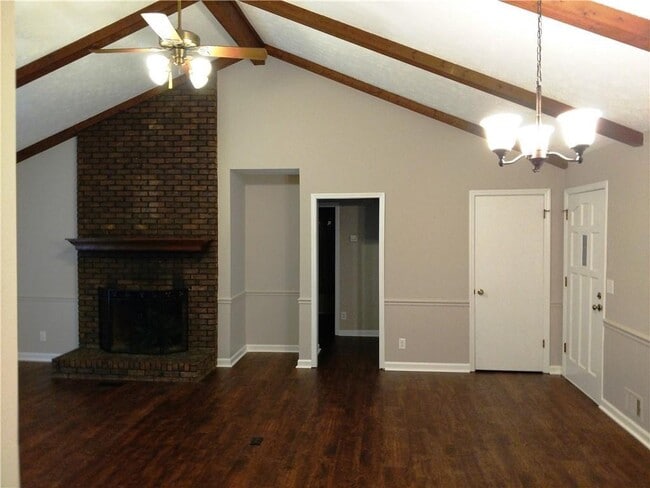 Building Photo - 4907 Bentwood Dr