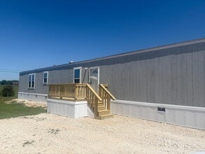 Building Photo - 150 Private Road 1610