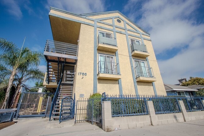 Building Photo - 1766 Cherry Ave