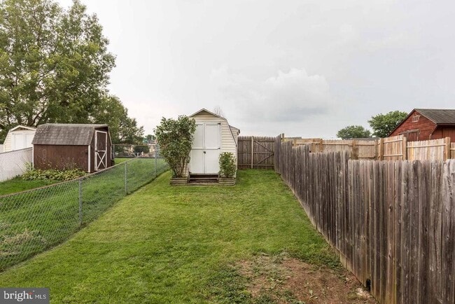 Building Photo - 453 Berry Ct
