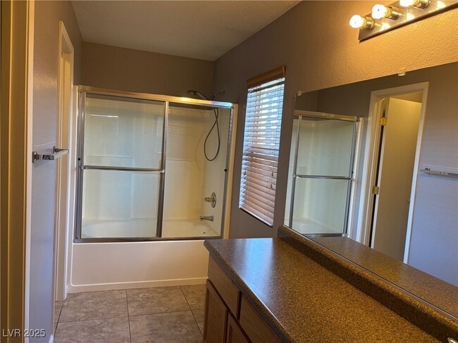 Building Photo - 67 Dow Jones St