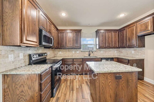 Building Photo - 4904 Ridglea Hills Ct