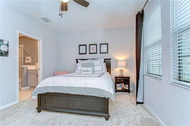 Building Photo - 5703 Colony Glen Rd