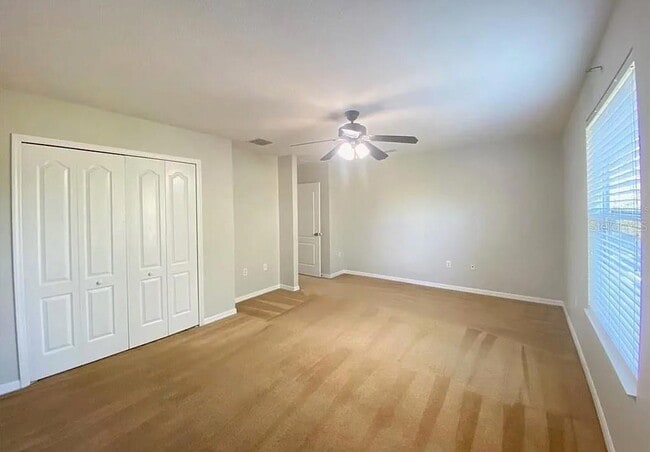 Building Photo - 944 Lost Grove Cir