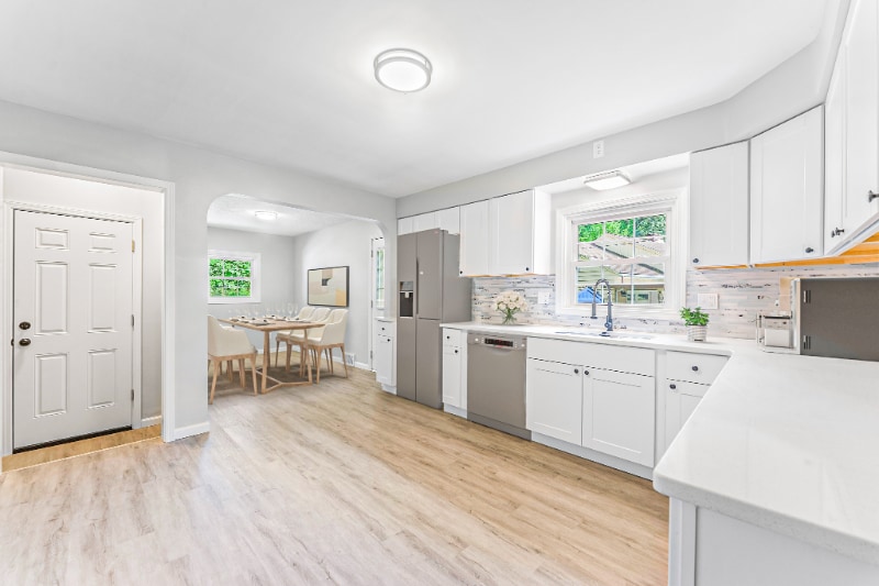 Building Photo - 3510 E Heights St SE