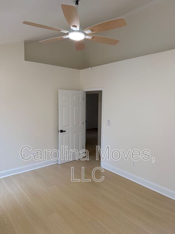 Building Photo - 506 Dunwoody Dr