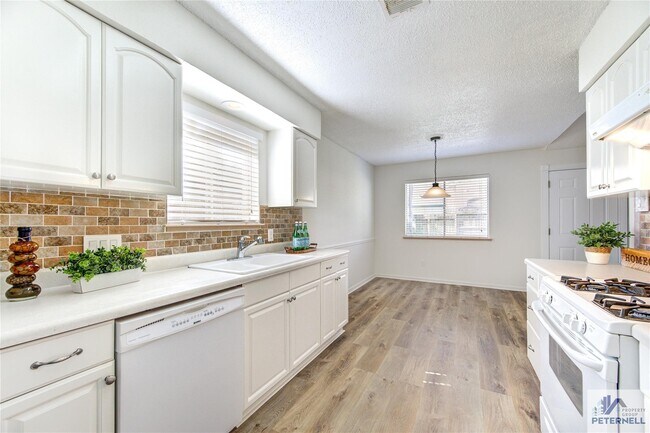 Building Photo - 946 Three Forks Dr