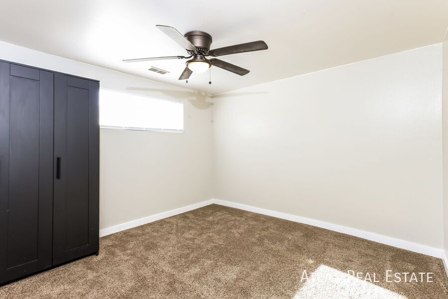 Building Photo - 3748 W Lewisport Dr