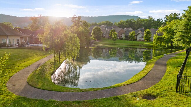 Building Photo - 3641 Willow Lake Cir