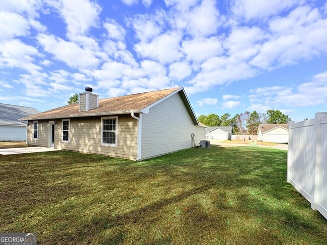 Building Photo - 102 Lake Victoria Dr