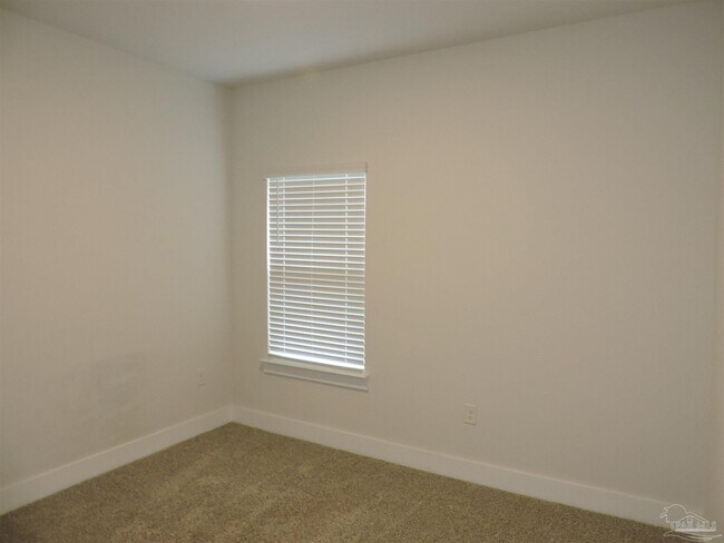 Building Photo - 5851 Sargassum Ln