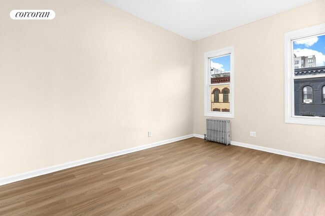 Building Photo - 190 Stockholm St